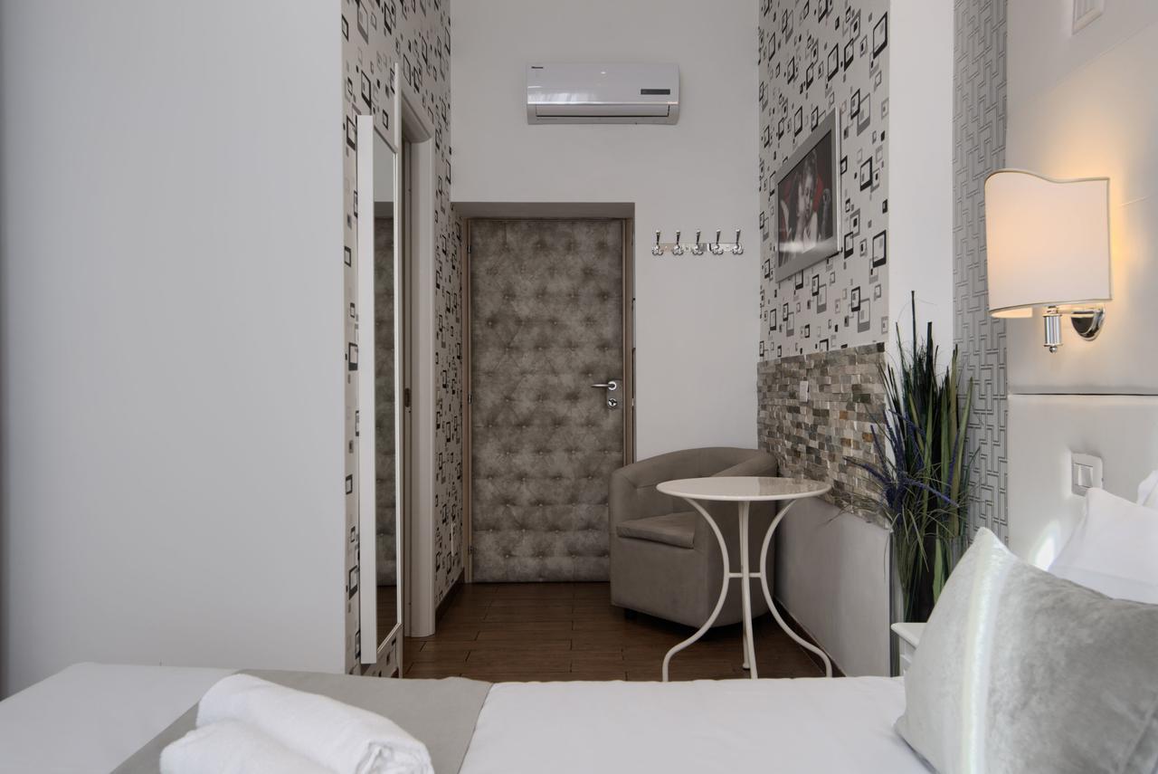 Domus Pietro Inn Rom Exteriör bild